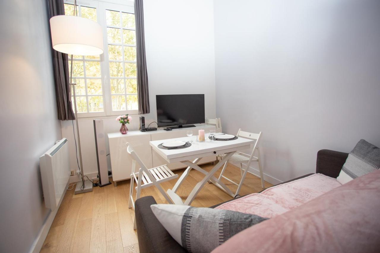 Le Duplex Apartment แวร์ซาย ภายนอก รูปภาพ