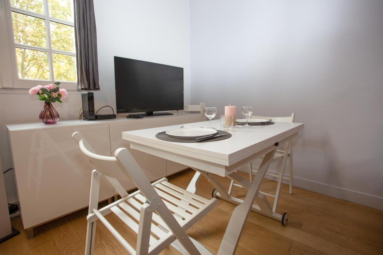 Le Duplex Apartment แวร์ซาย ภายนอก รูปภาพ